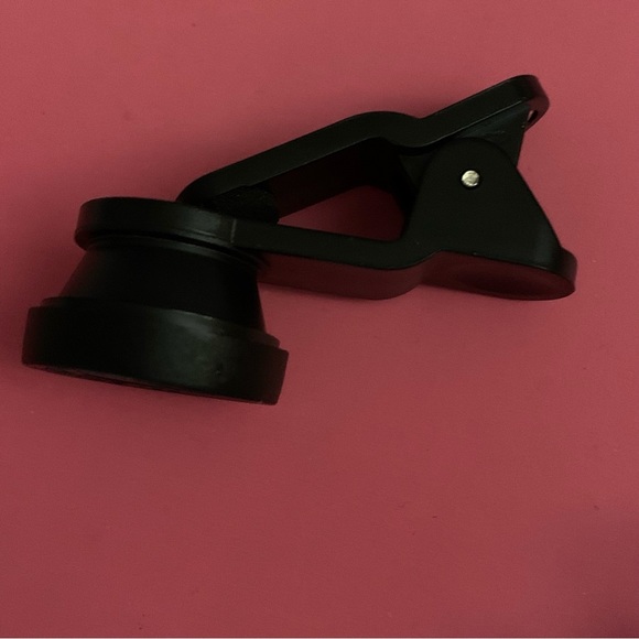 💸🛍️💲A L E 🛍️💸
 • Phone Tripod w/ Fish-eye Camera Phone Lens Attachment 📸 - Picture 6 of 7